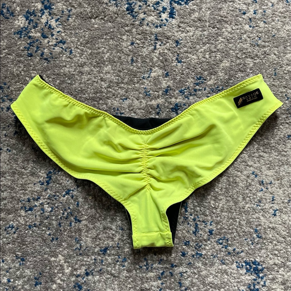 Savage Reversible Medium Swimsuit Bottom